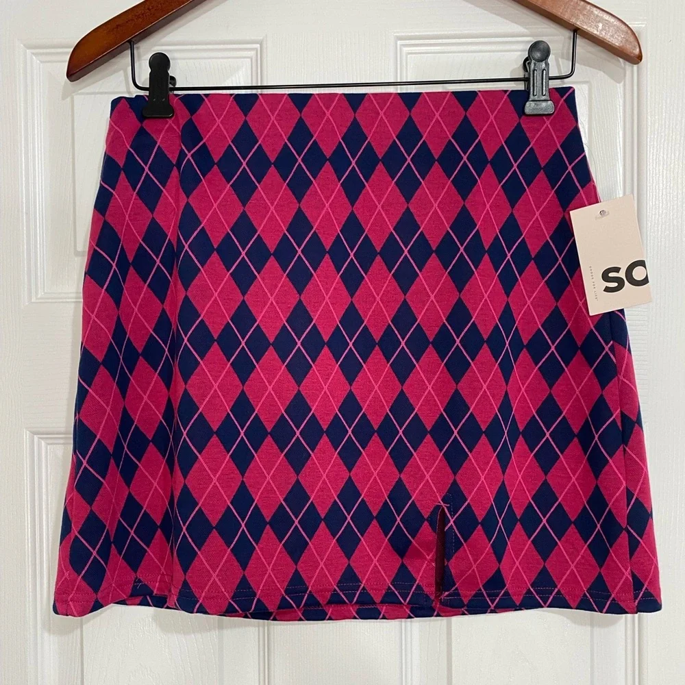 NWT Juniors' SO® Notched A-Line Pink Navy Argyle Mini Skirt Size Medium Preppy
